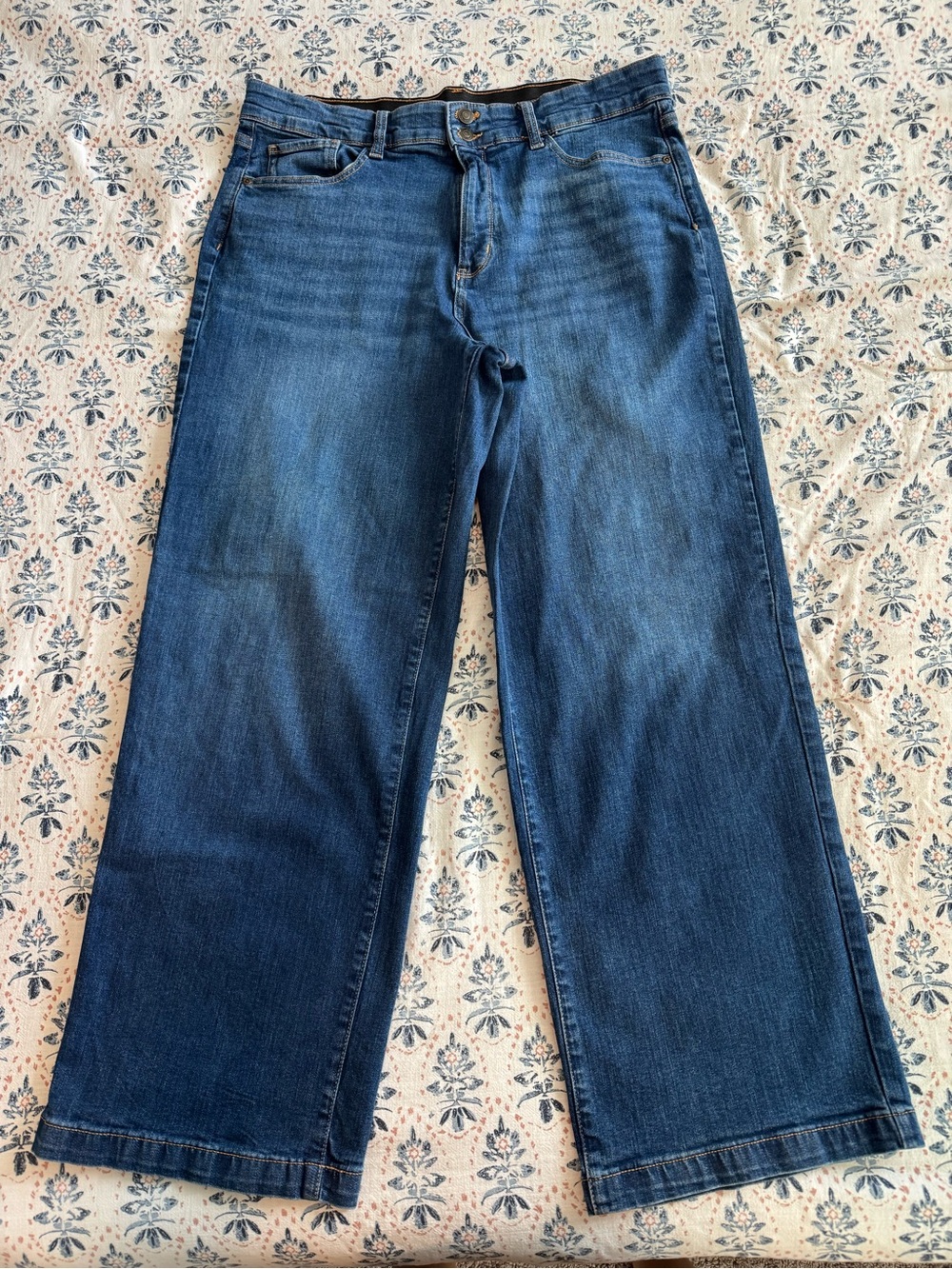 Women's Wide-Leg Blue Jeans